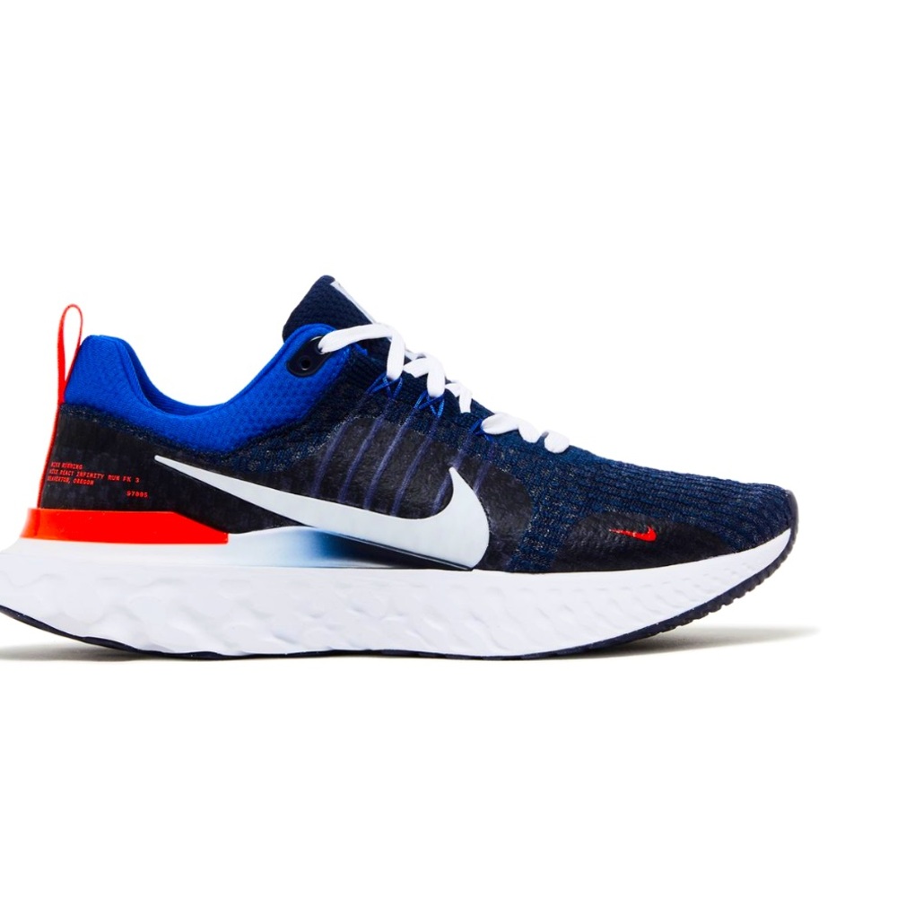 NIKE REACT INFINITY RUN FLY KNIT RUNNING SHOES IN SIZE 8.5